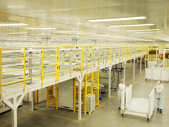 政策保障光伏消納，國內(nèi)外共振趨勢明顯